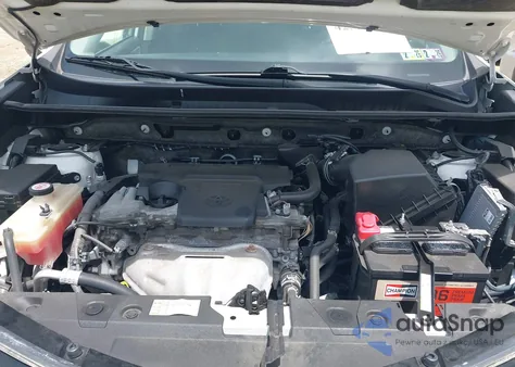 2016 Toyota Rav4 Xle z USA, uszkodzony, nr VIN JTMWFREV3GD091205